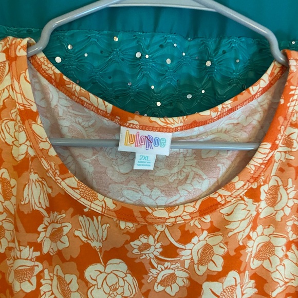 Brand New w/ Tags Women’s LulaRoe Top - Picture 4 of 5